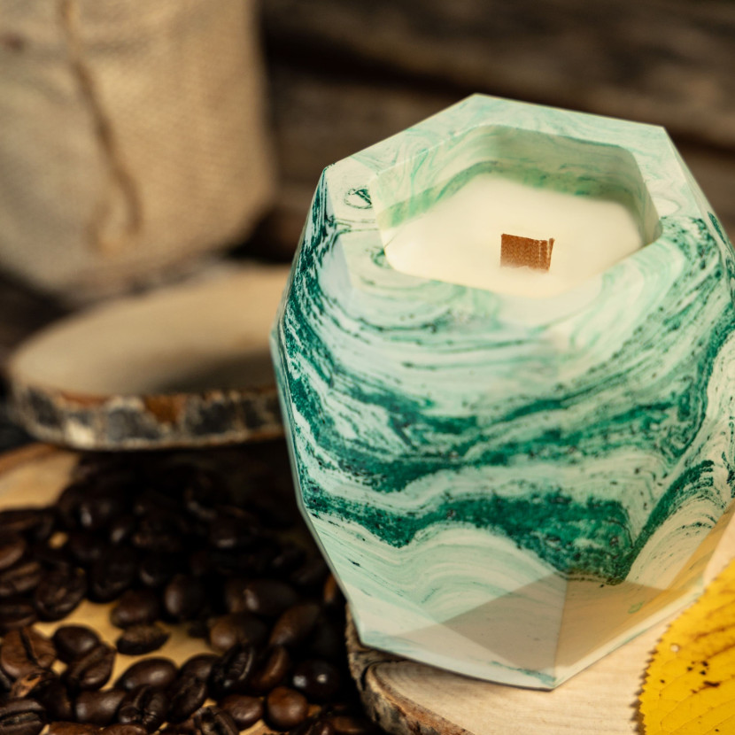 "Stone Aura" decorative scented candle