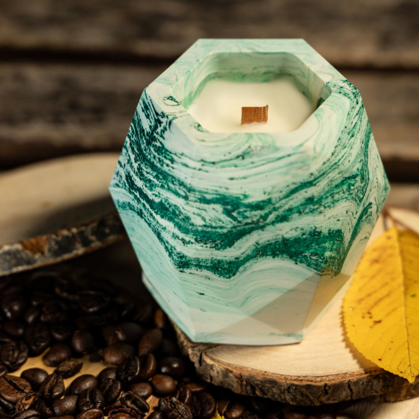 "Stone Aura" decorative scented candle