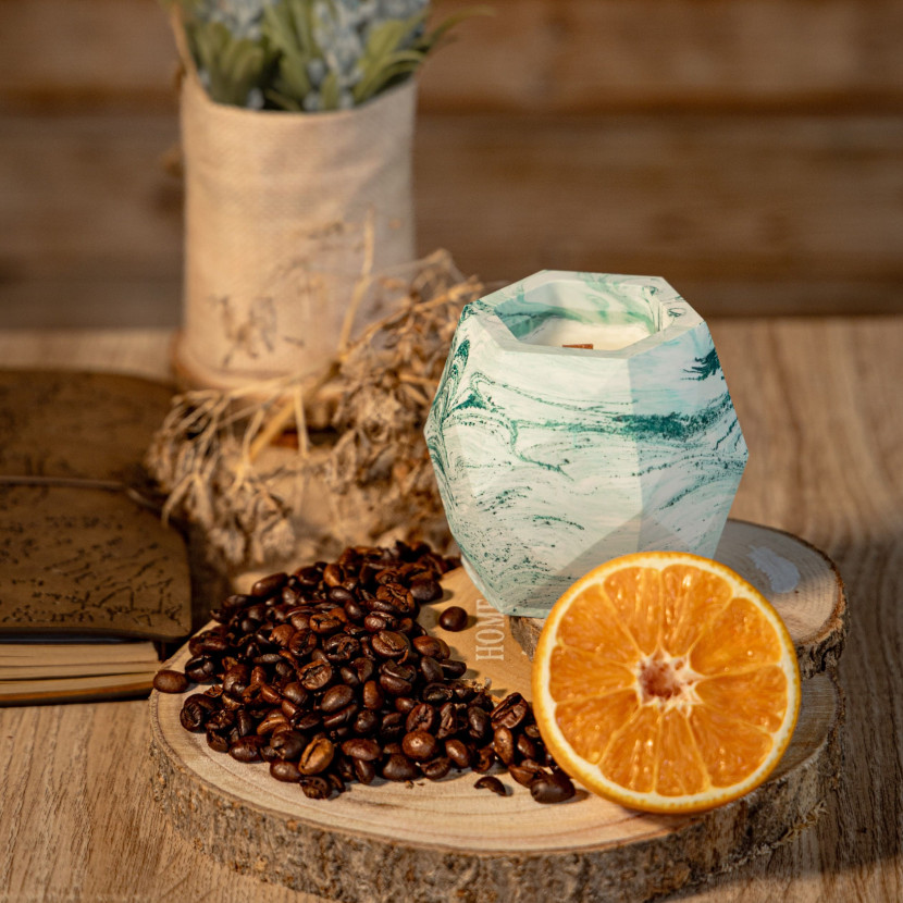 "Stone Aura" decorative scented candle