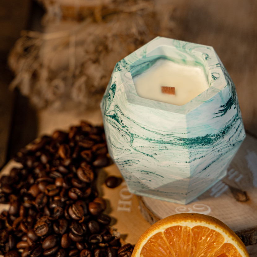 "Stone Aura" decorative scented candle