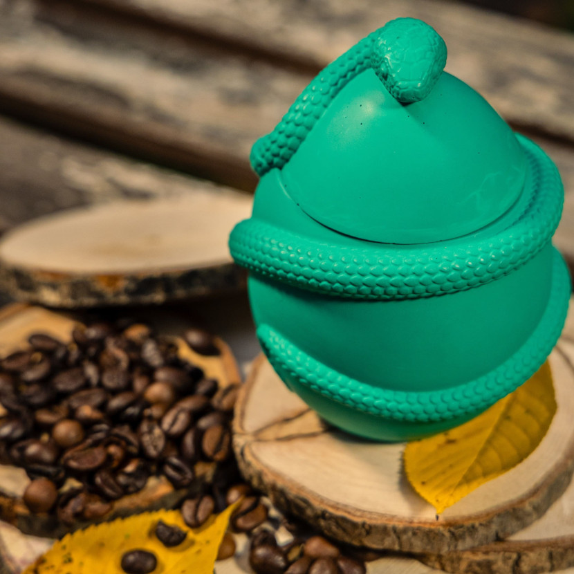 "Emerald Calm" Premium Candle