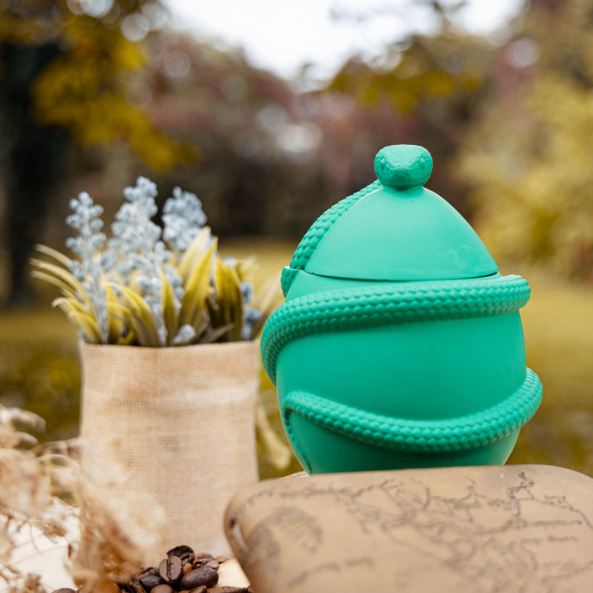 "Emerald Calm" Premium Candle