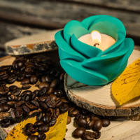 "Emerald Blossom" premium candle