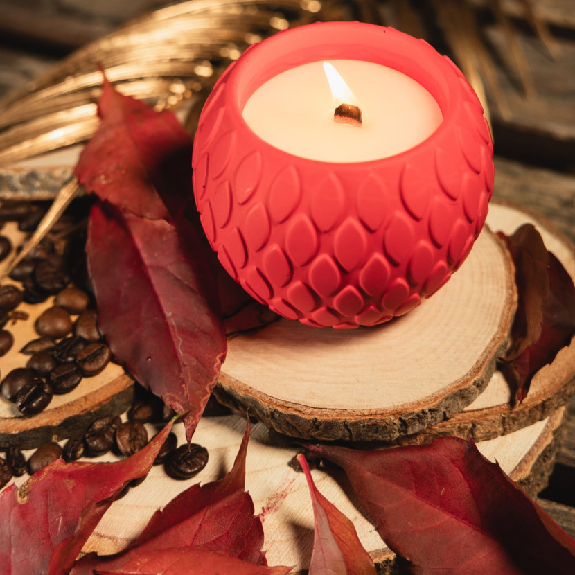 "Crimson Bloom" Decorative Scented Candle