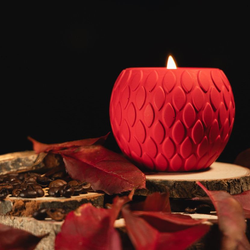 "Crimson Bloom" Decorative Scented Candle