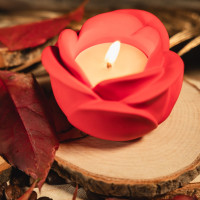 "Crimson Rose" premium candle