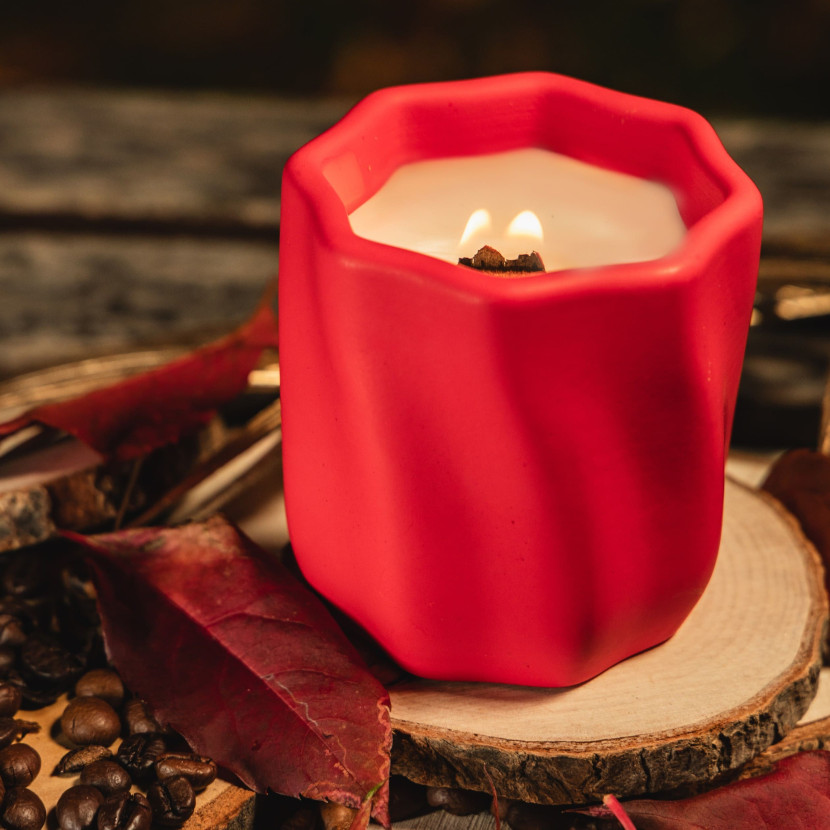 "Red Velvet" Decorative Scented Candle